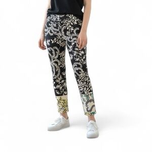 Zara Black/White Botanical Print Ankle Pants — Size 10